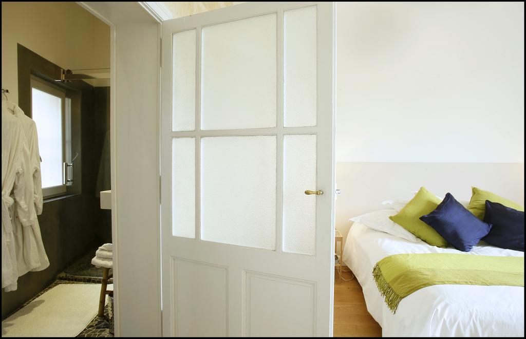 La Maison Rouge D'Uzes B&B Bagian luar foto
