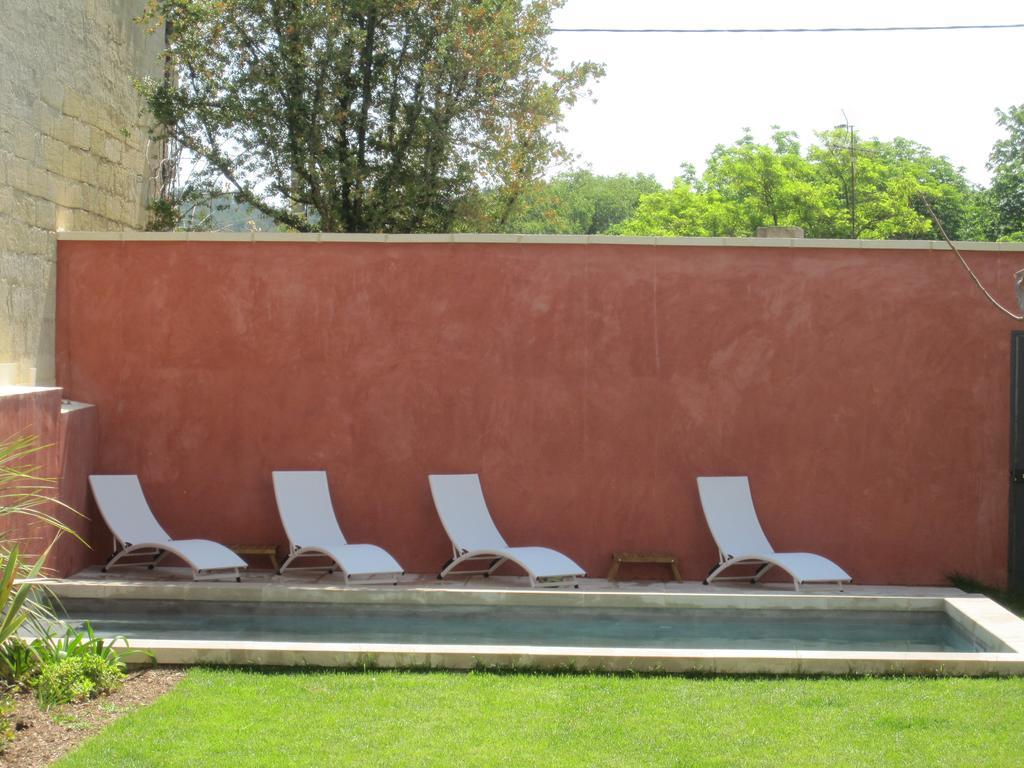La Maison Rouge D'Uzes B&B Bagian luar foto