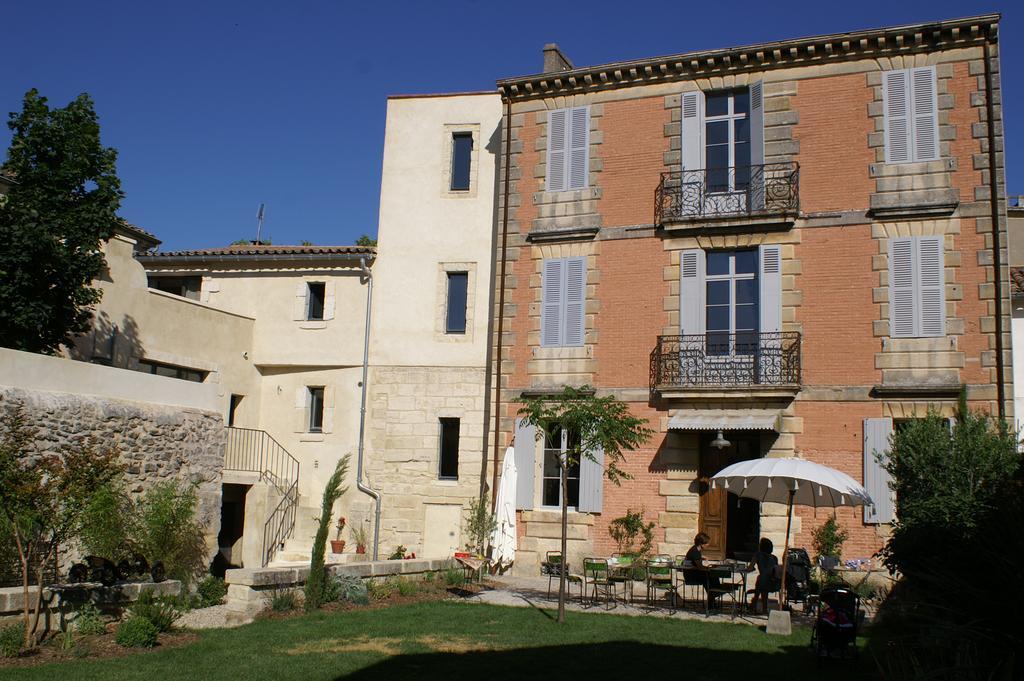La Maison Rouge D'Uzes B&B Bagian luar foto